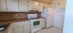 Picture of 4700 Lucerne Lakes Boulevard 407, Lake Worth, FL 33467