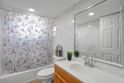 Picture of 7850 W Mcnab Road 101, Tamarac, FL 33321
