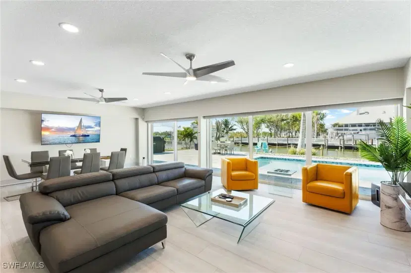 Picture of 18548 Cutlass Dr, Fort Myers Beach FL 33931