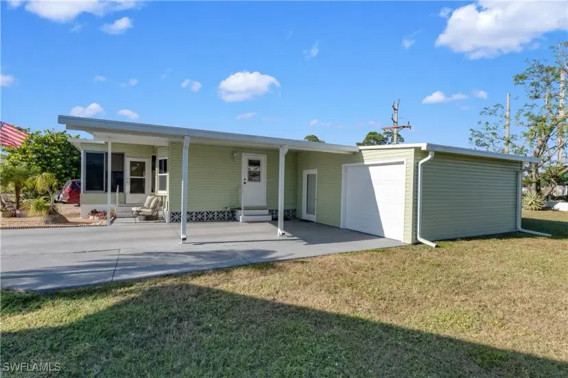 Picture of 13 Middleton Ct, North Fort Myers FL 33903