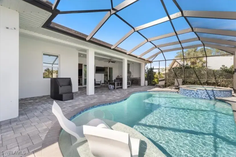 Picture of 27289 Rue De Paix, Bonita Springs FL 34135