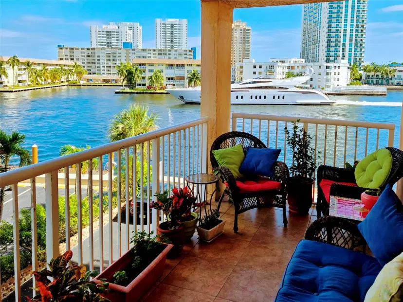 Picture of 121 Golden Isles Dr 201, Hallandale Beach FL 33009