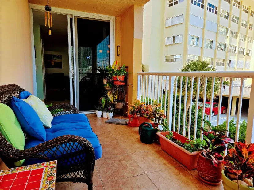 Picture of 121 Golden Isles Dr 201, Hallandale Beach FL 33009