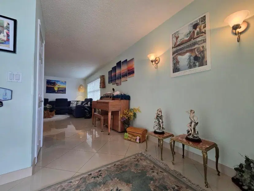 Picture of 121 Golden Isles Dr 201, Hallandale Beach FL 33009