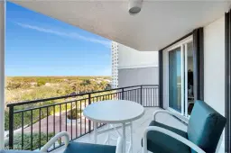 Picture of 445 Cove Tower Dr 702, Naples, FL 34110
