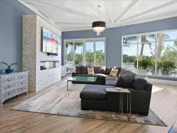 Picture of 13665 Vanderbilt Dr 201, Naples, FL 34110