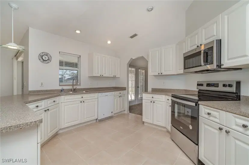 Picture of 1208 SW 18Th St, Cape Coral FL 33991