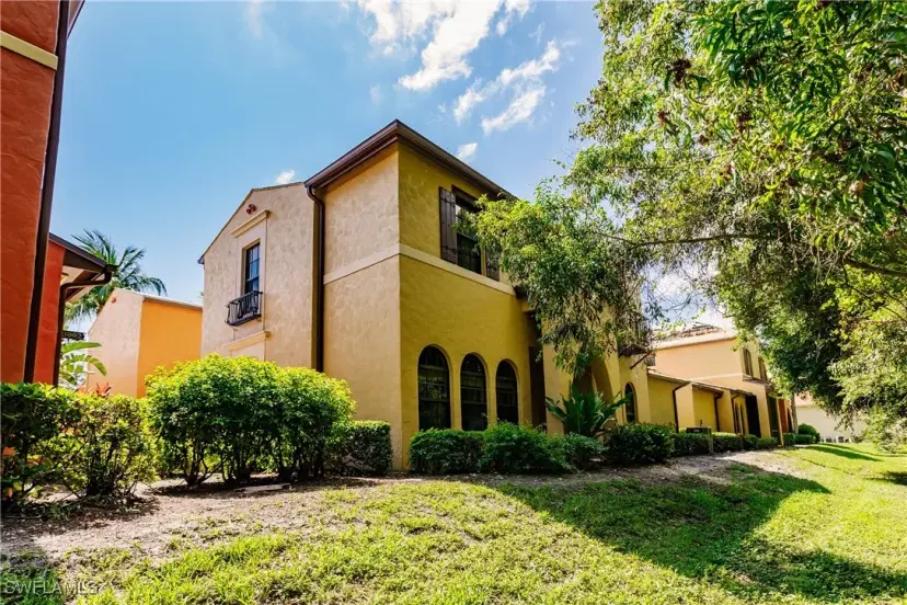 Picture of 9153 Chula Vista ST 13204, Naples FL 34113