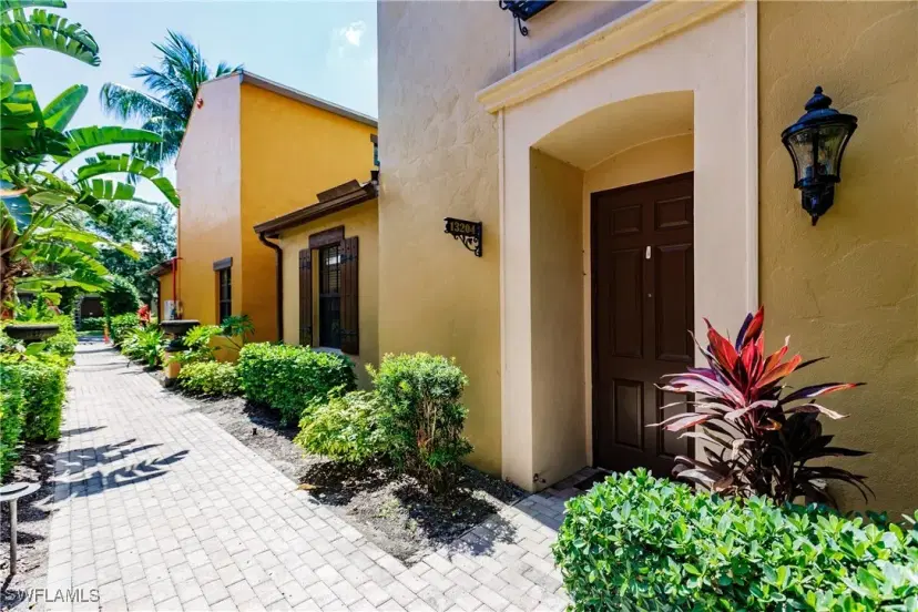 Picture of 9153 Chula Vista ST 13204, Naples FL 34113