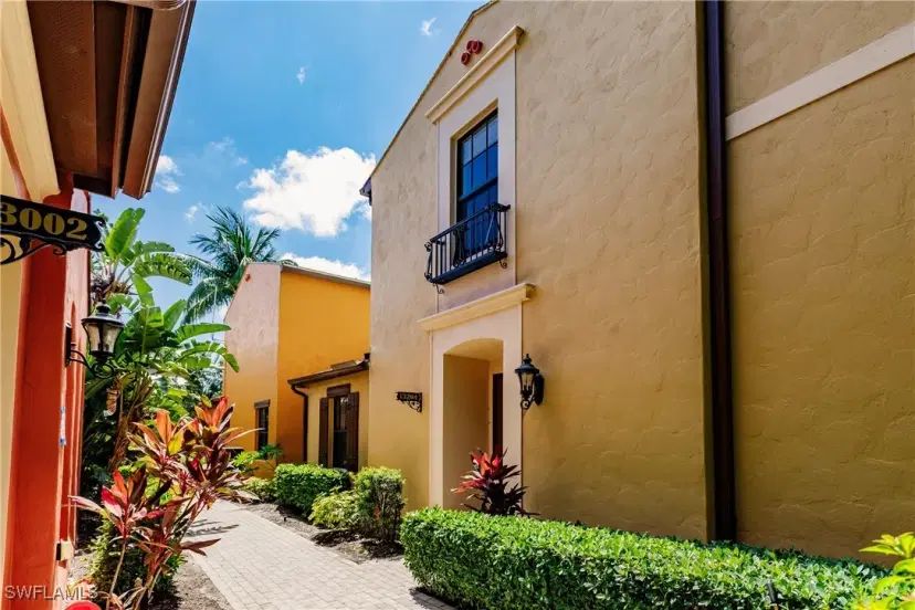 Picture of 9153 Chula Vista ST 13204, Naples FL 34113