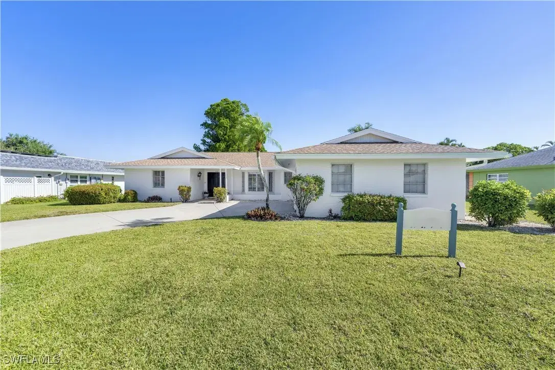 Picture of 1353 Whiskey Creek Dr, Fort Myers, FL 33919