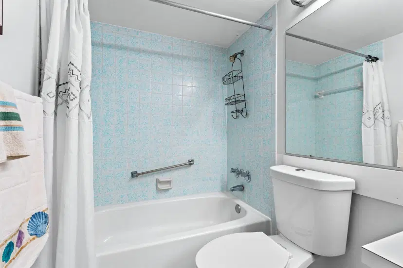 Picture of 230 Pine Hov Circle A-2, Greenacres FL 33463