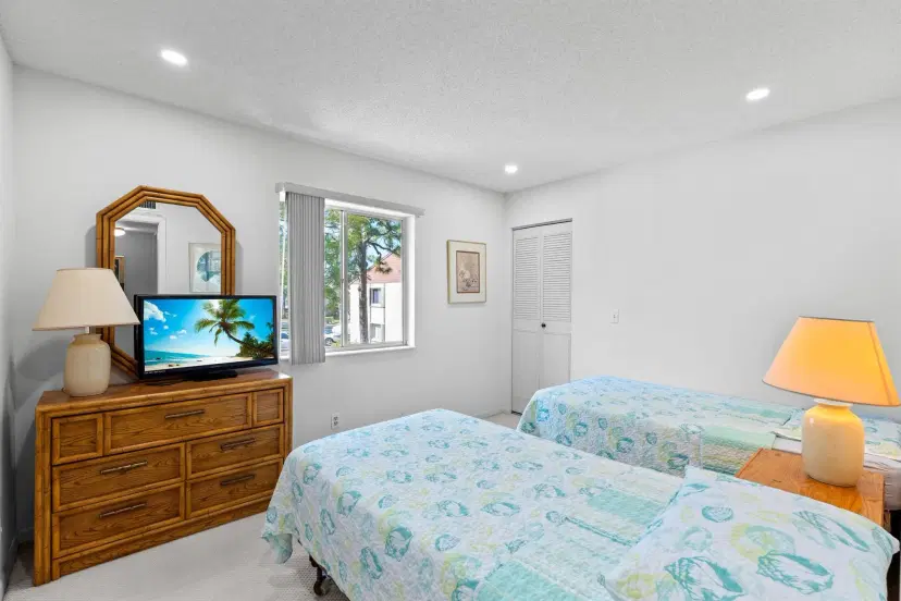 Picture of 230 Pine Hov Circle A-2, Greenacres FL 33463