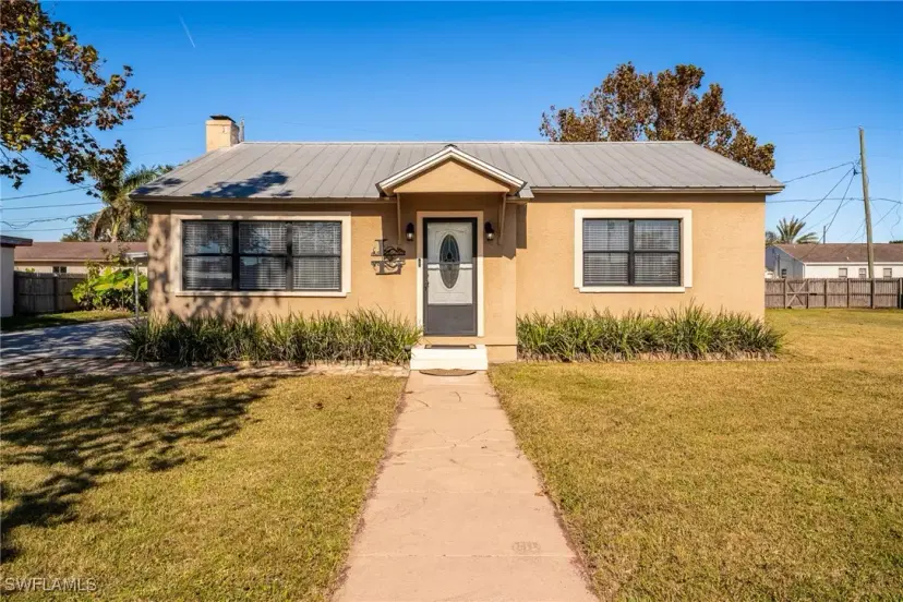 Picture of 337 W Pasadena Ave, Clewiston FL 33440