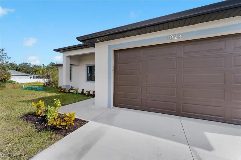 Picture of 1024 Chauncey Ave, Lehigh Acres FL 33971