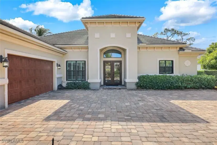 Picture of 20234 Country Club Dr, Estero FL 33928