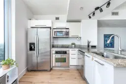 Picture of 185 SW 7Th Street 4012, Miami, FL 33130