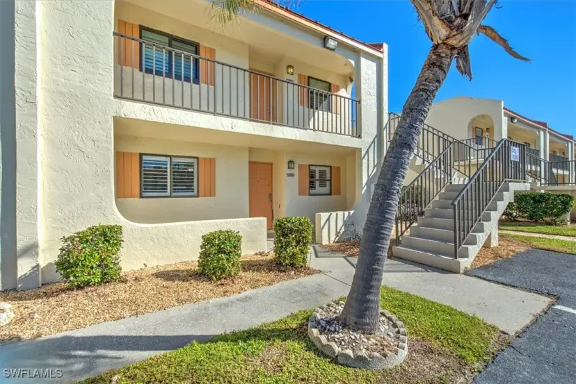 Picture of 16380 Dublin Cir 105, Fort Myers FL 33908