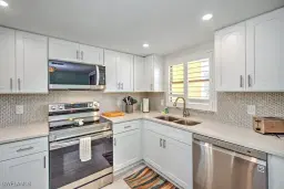 Picture of 16380 Dublin Cir 105, Fort Myers, FL 33908
