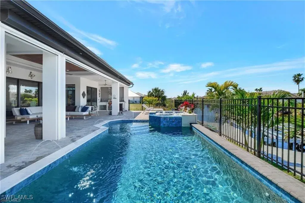 Picture of 1022 NW 38Th Pl, Cape Coral, FL 33993