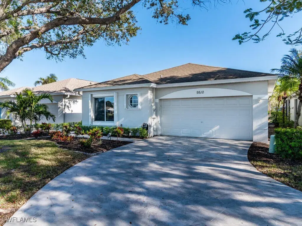Picture of 9510 Village View Blvd, Bonita Springs, FL 34135