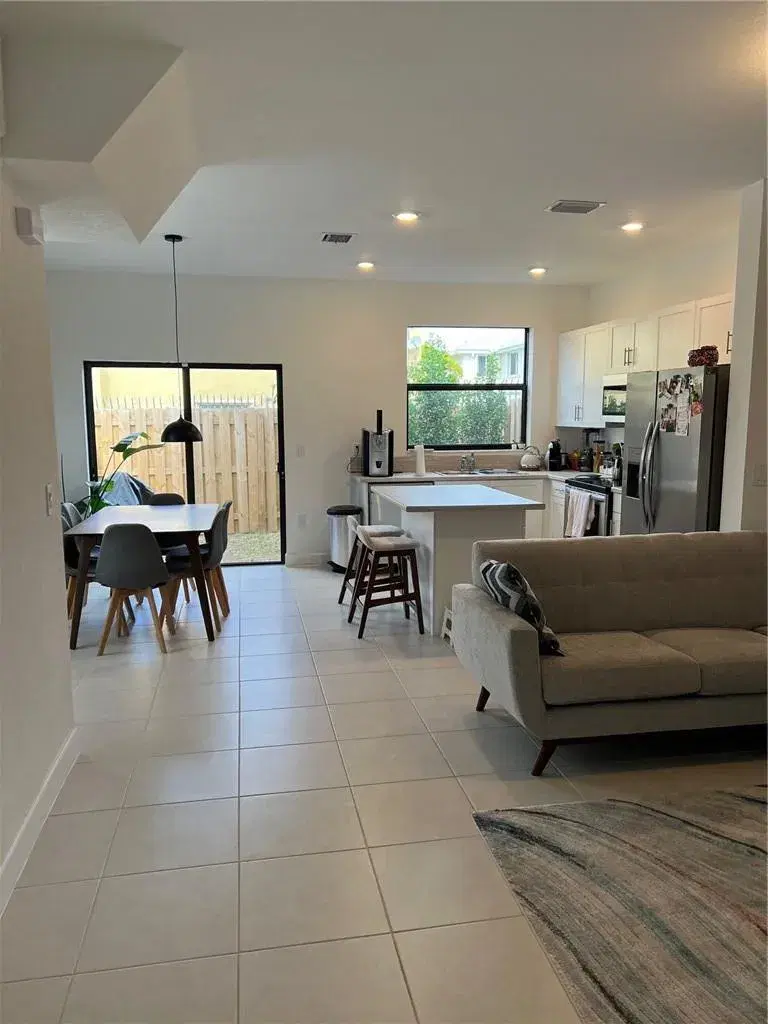 Picture of 801 NE 211 Street, Miami FL 33179