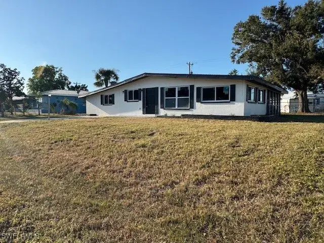 Picture of 263 Chalmer Dr, North Fort Myers, FL 33917