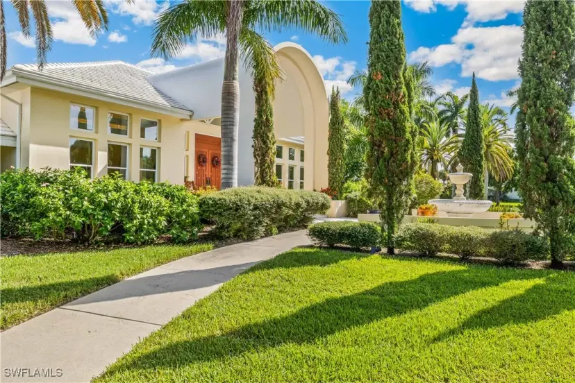 Picture of 1299 Plumosa Dr, Fort Myers FL 33901
