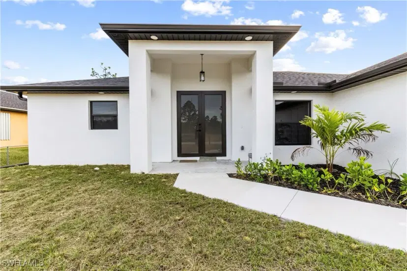 Picture of 456 Mercedes Ct, Lehigh Acres FL 33972