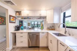 Picture of 2302 S Cypress Bend Dr 406, Pompano Beach, FL 33069
