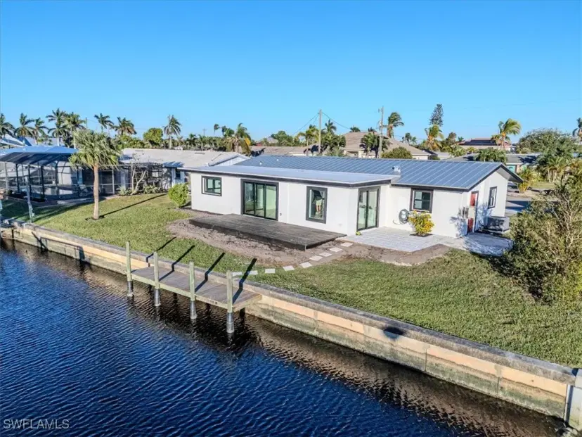 Picture of 4419 N Bay Cir, North Fort Myers FL 33903
