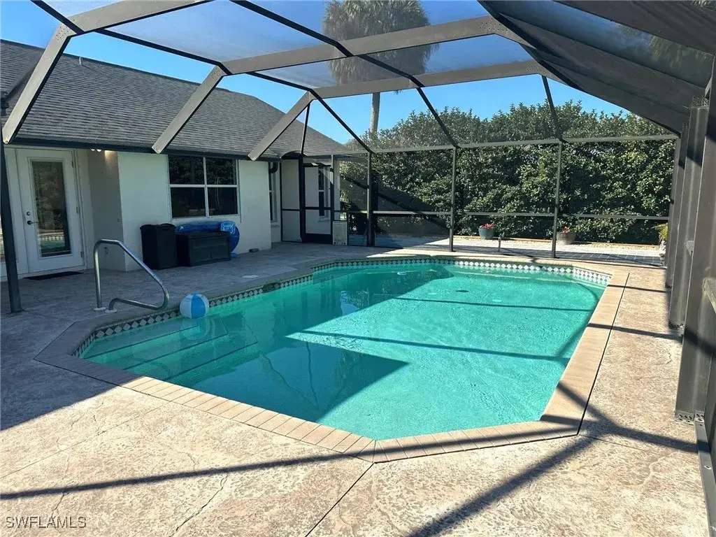 Picture of 2761 4Th Ave Se, Naples, FL 34117