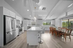 Picture of 653 Oliva St, Sanibel, FL 33957