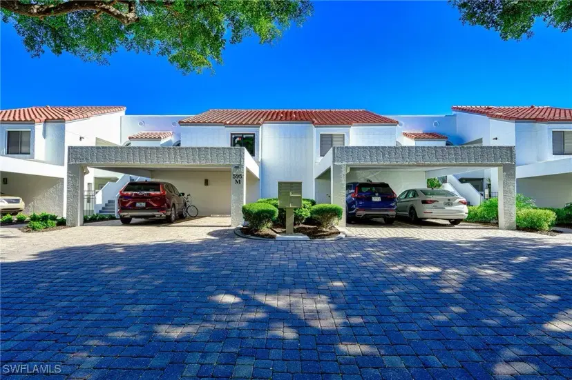 Picture of 595 Beachwalk Cir M103, Naples FL 34108