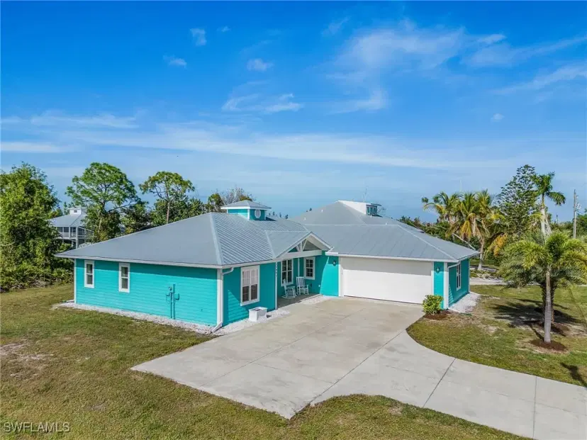 Picture of 11931 Oakland Dr, Bokeelia FL 33922