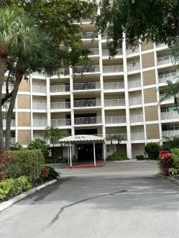 Picture of 2940 N Course Dr 507, Pompano Beach, FL 33069