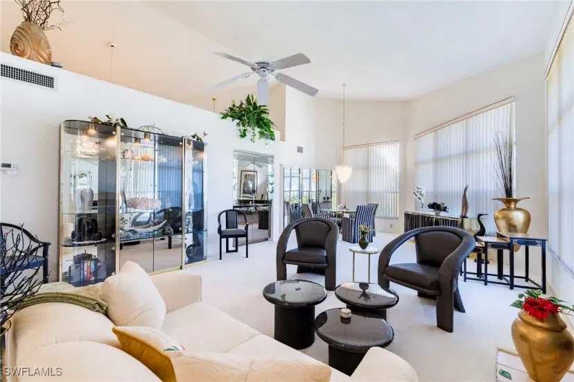 Picture of 40 Woodridge Ct, Oldsmar FL 34677