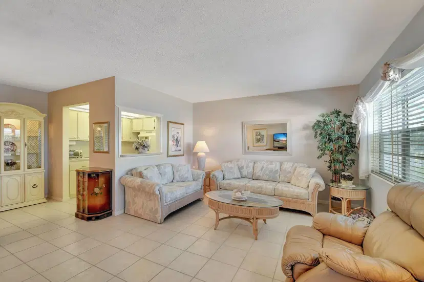 Picture of 143 Chatham G, West Palm Beach FL 33417