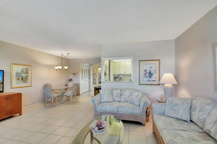 Picture of 143 Chatham G, West Palm Beach FL 33417