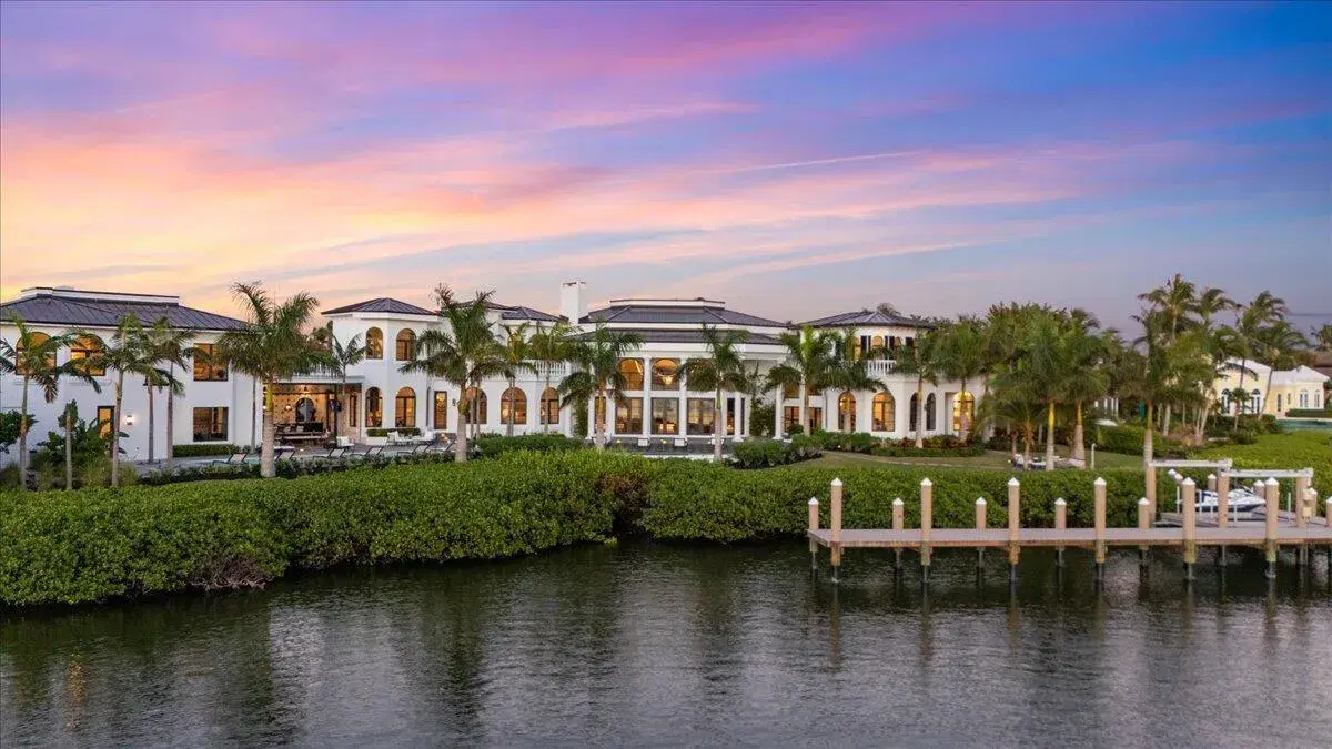 Picture of 6440 SE Harbor Circle, Stuart, FL 34996