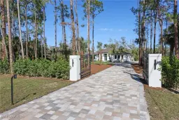 Picture of 5211 Coral Wood Dr, Naples, FL 34119