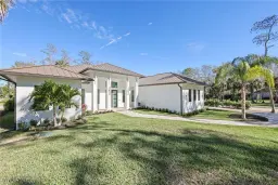Picture of 5211 Coral Wood Dr, Naples, FL 34119