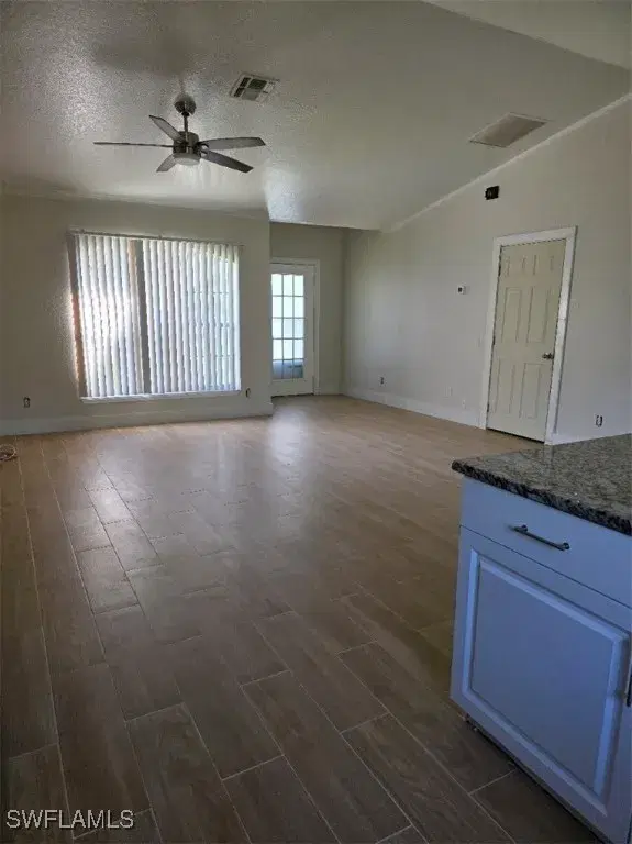 Picture of 571 11Th St Sw, Naples FL 34117