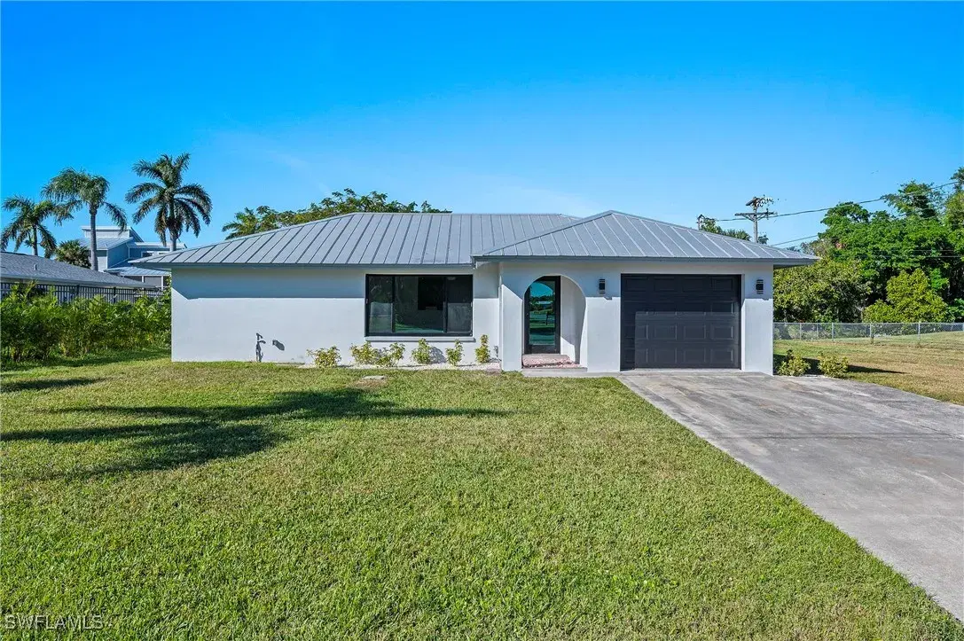 Picture of 2241 Club House Rd, North Fort Myers, FL 33917