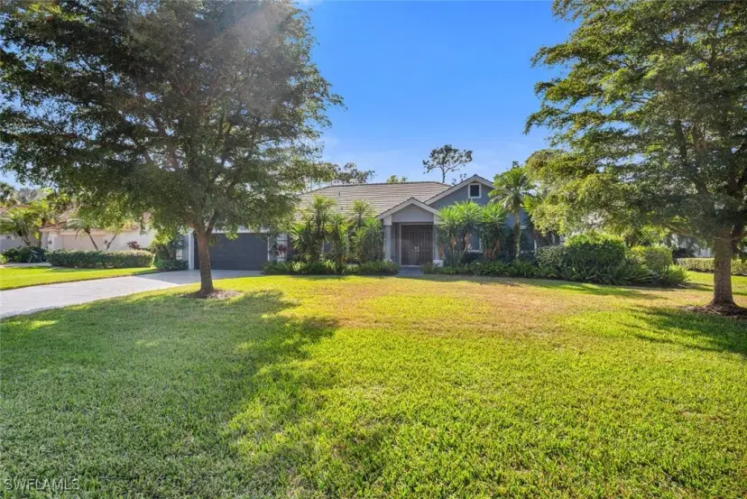 Picture of 173 Edgemere Way S, Naples FL 34105
