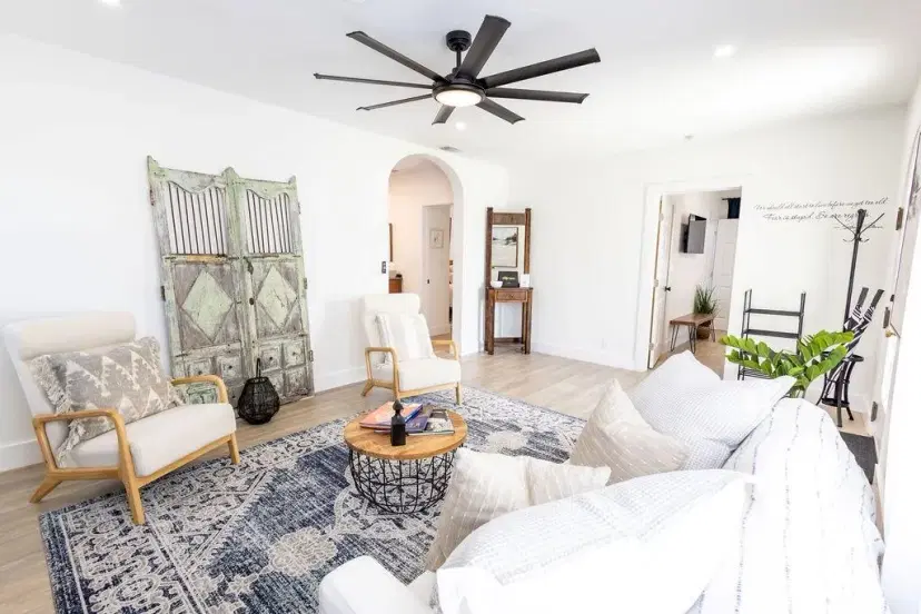 Picture of 439 Monroe Dr, West Palm Beach FL 33405