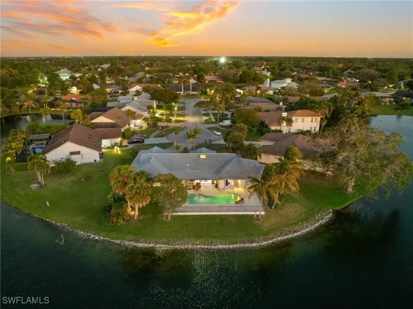 Picture of 2341 Mayfield Ct 8, Naples FL 34105