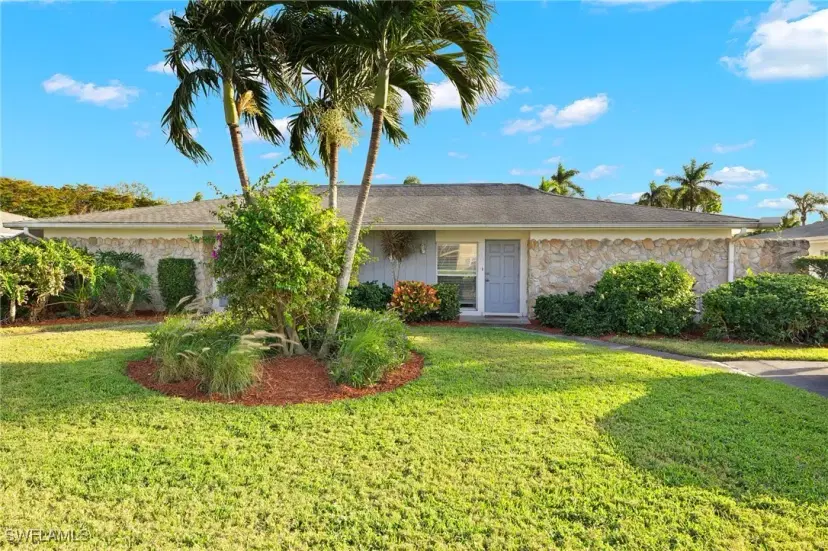 Picture of 654 Palm View Dr 3, Naples FL 34110