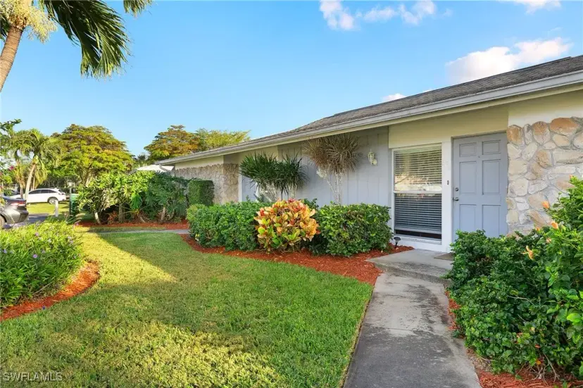 Picture of 654 Palm View Dr 3, Naples FL 34110