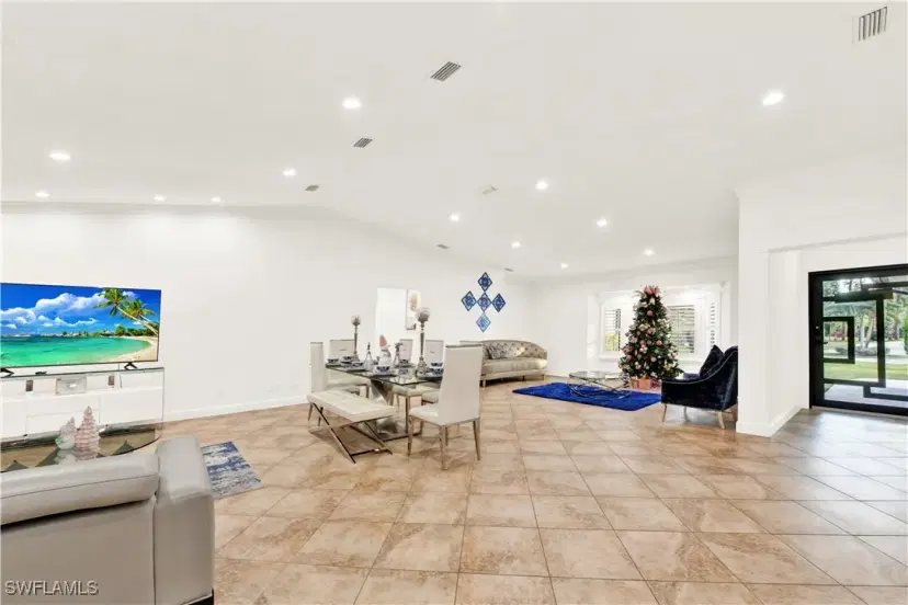 Picture of 161 Golden Gate Blvd E, Naples FL 34120